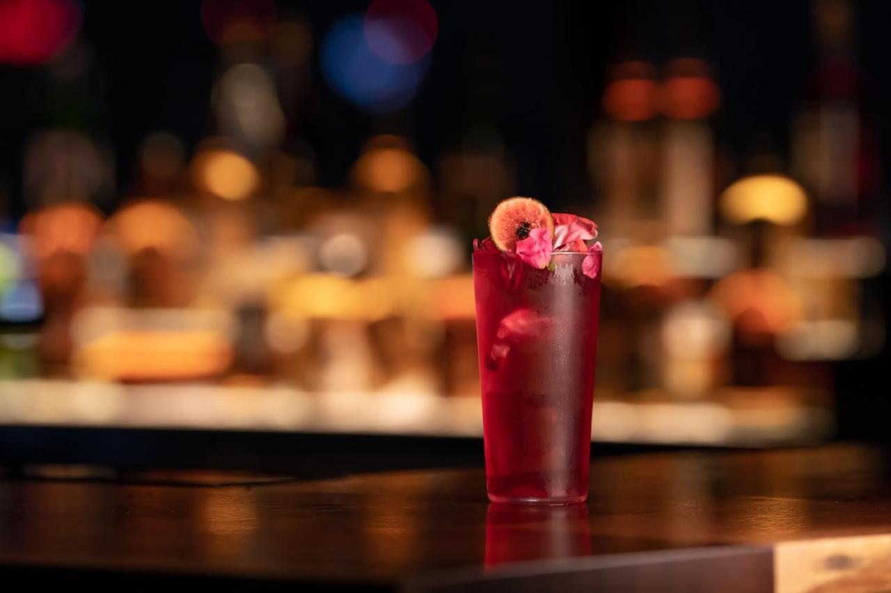 Hyatt Centric Kanazawa Exteriör bild A Sea Breeze cocktail